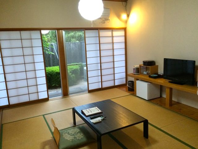 traditional Japanese hotel room